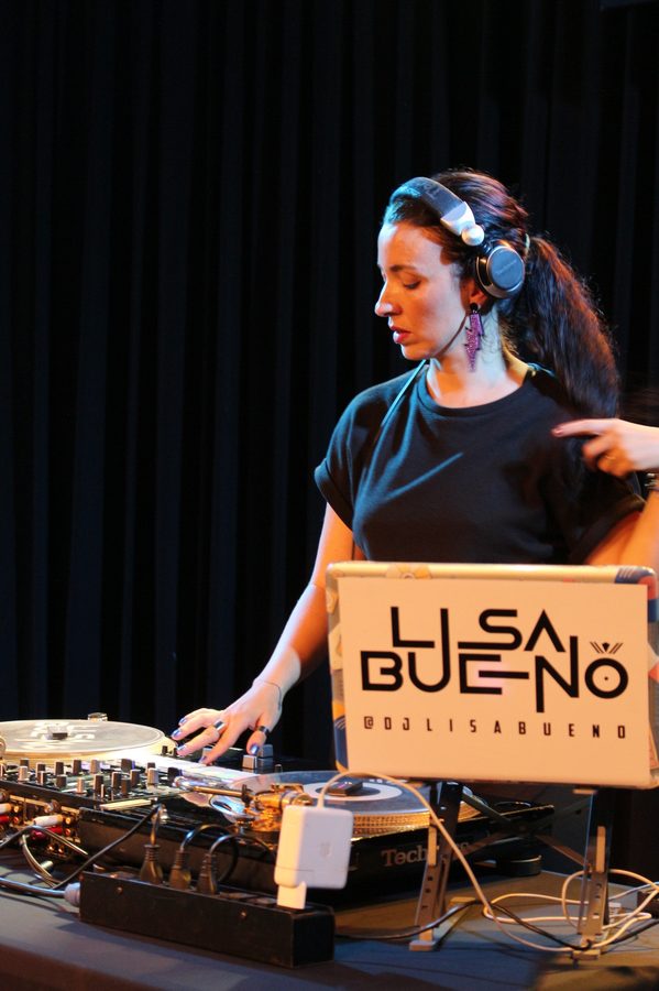 DJ Lisa Bueno em evento corporativo de grande marca, foto 14